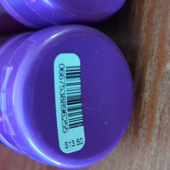 Ladies Bath and Body Works. 1-Body Wash, 2-Body Creams. Brand New, Unopened. - Picture 5 of 7